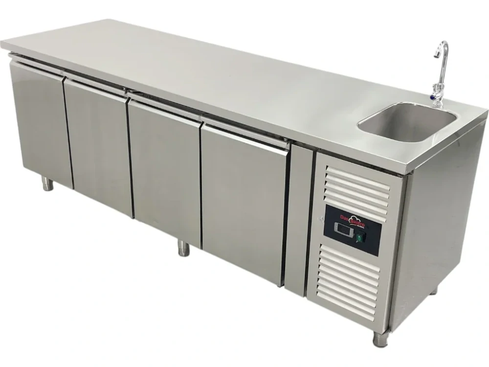 Chladicí stůl - 2 230 x 700 mm - s dřezem a se 4 dvířky