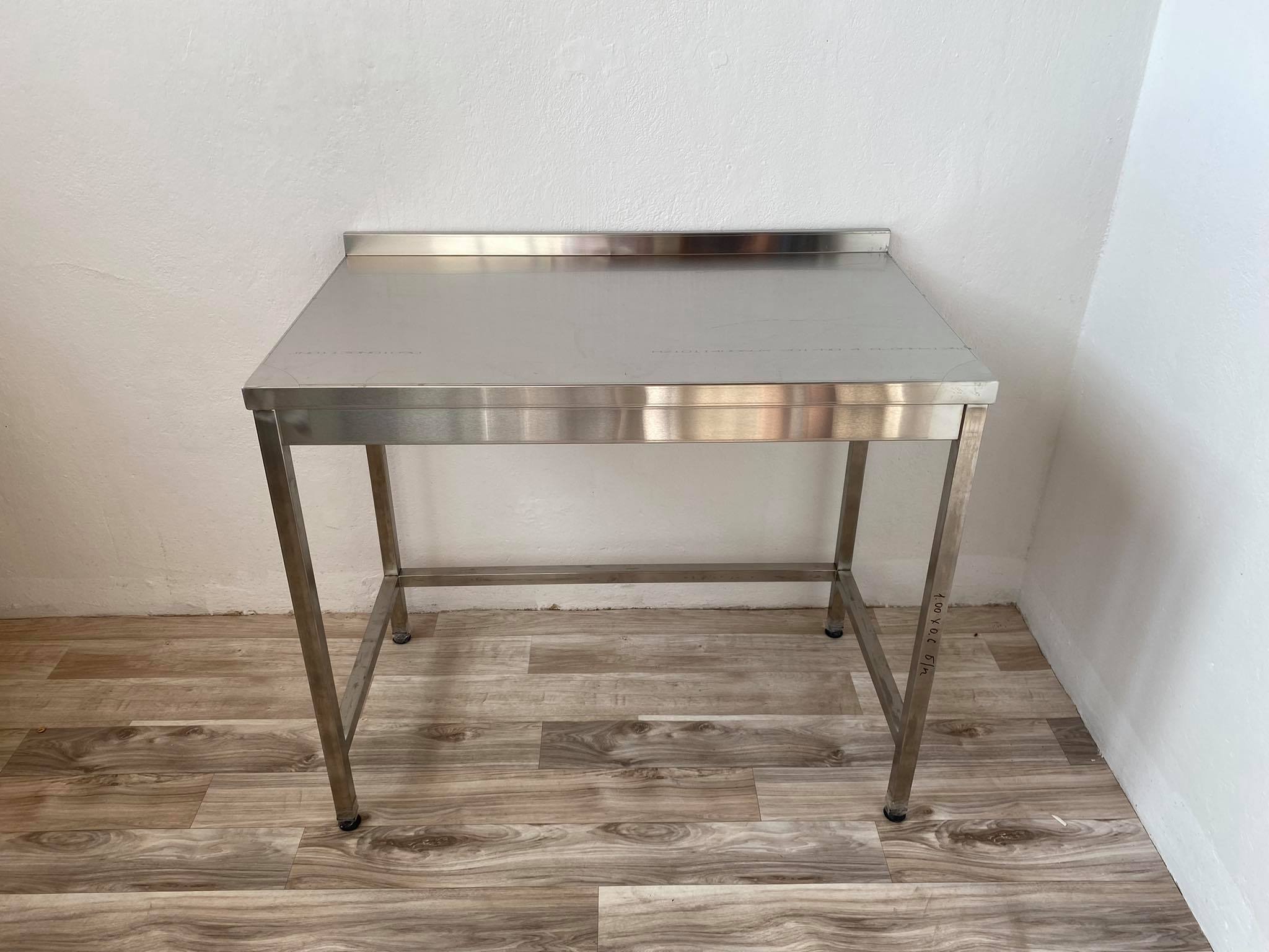 Nerezový stůl 120x60x85cm