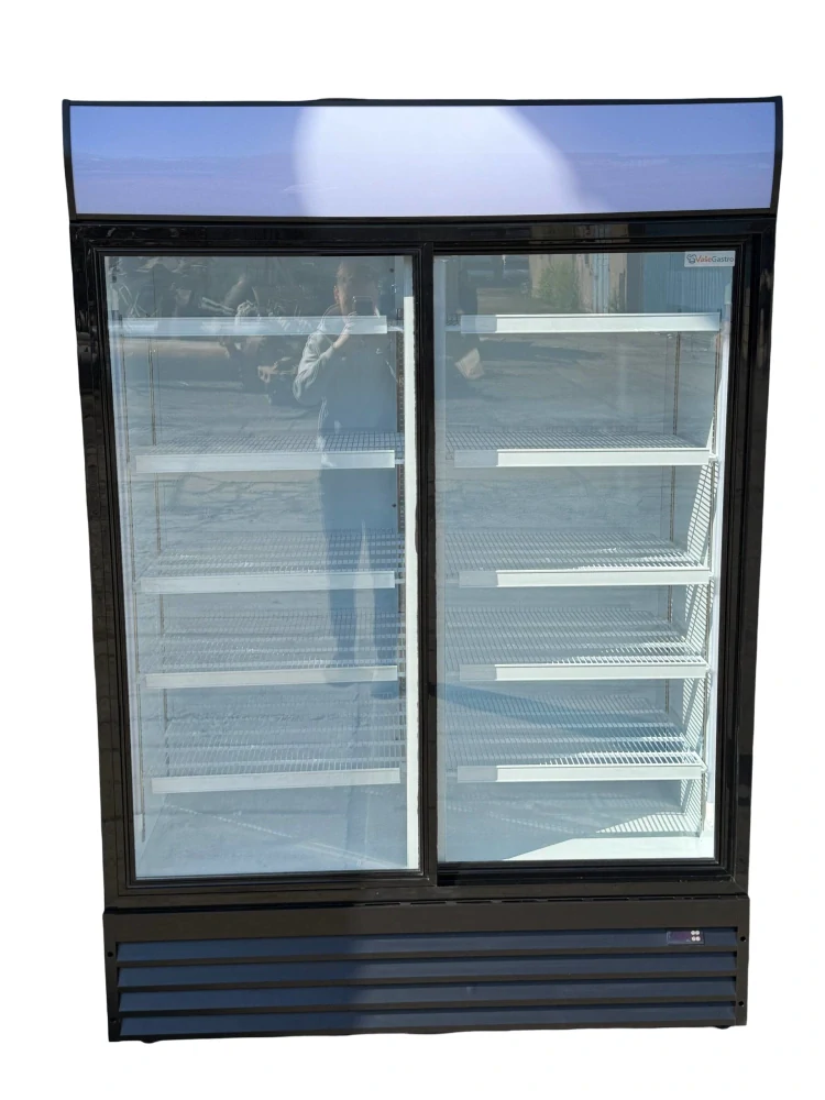 Prosklená dvoudveřová chladicí lednice 1241 l – velkokapacitní gastro lednice s LED osvětlením