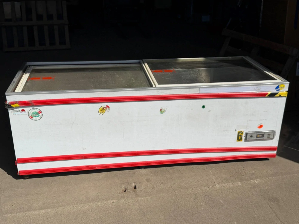 Prosklený pultový mrazák AHT 210x80x72cm