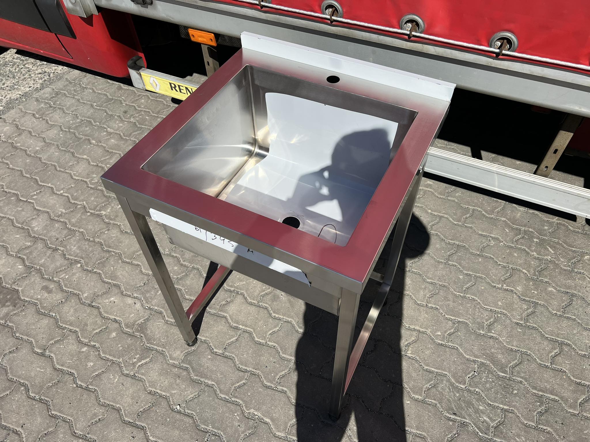 Nerezový dřez svařovaný 60x60x85cm, (dřez 48x45x30cm)