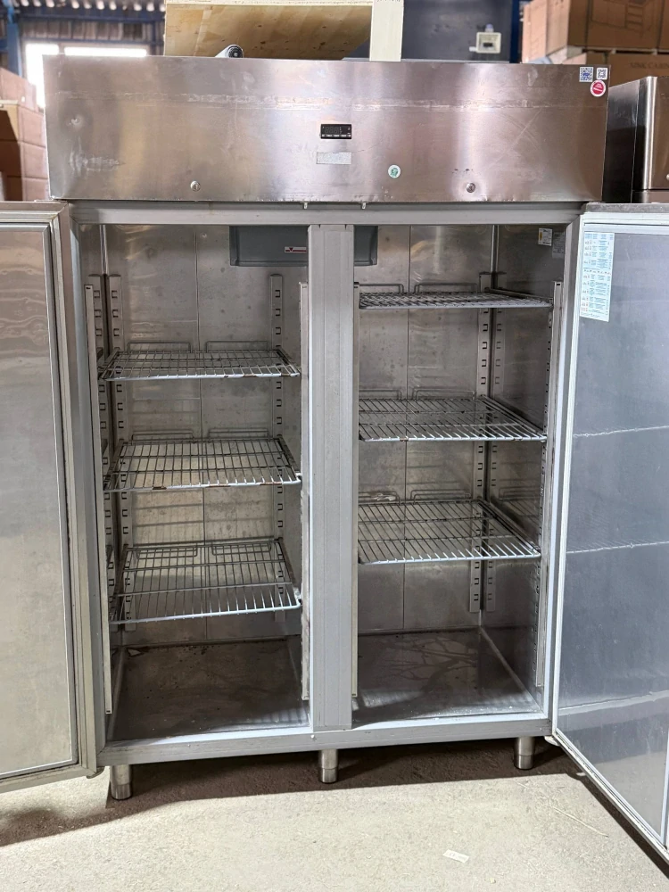 Nerezová lednice dvoudveřová 140x79x202cm