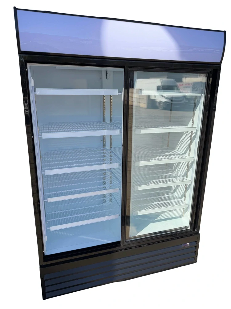 Prosklená dvoudveřová chladicí lednice 1241 l – velkokapacitní gastro lednice s LED osvětlením