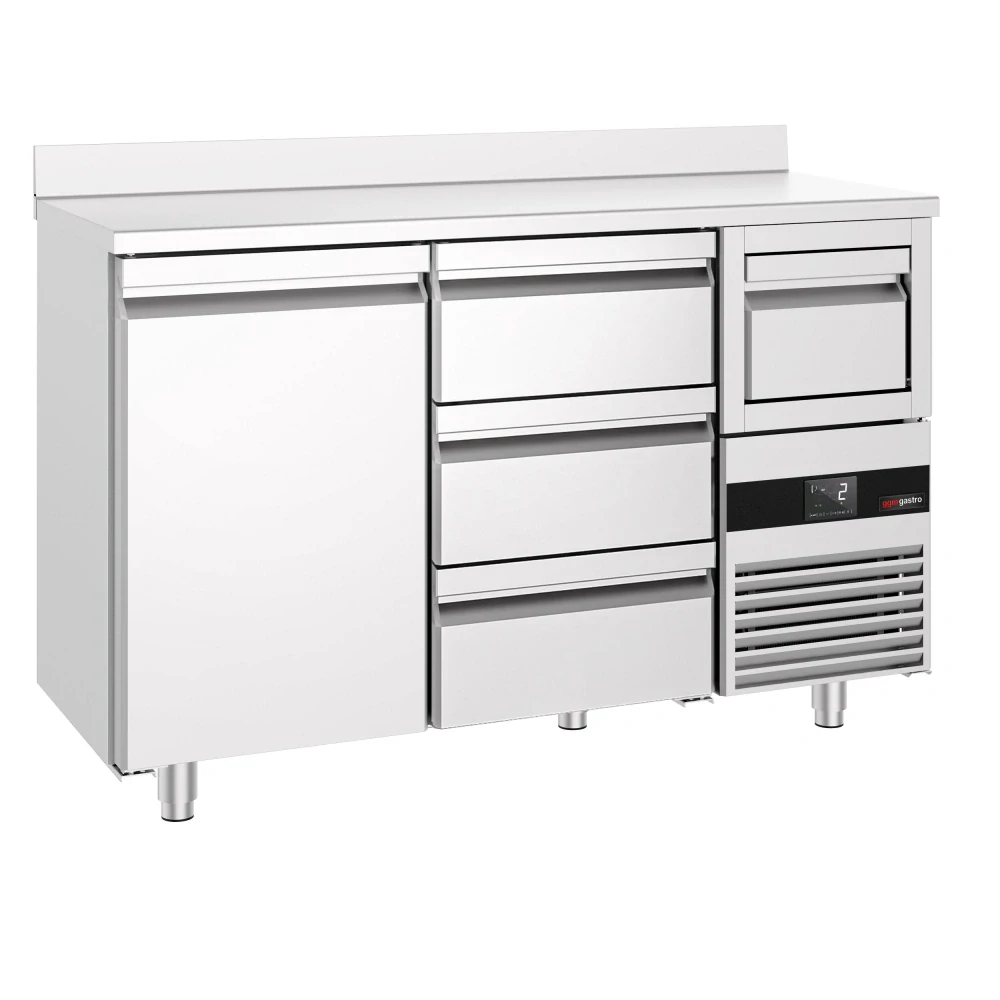 Barový chladicí stůl PREMIUM - 1580x600 mm  - s 1 dveřmi, 3 zásuvkami, zadní lištou & odklepávačem na kávu
