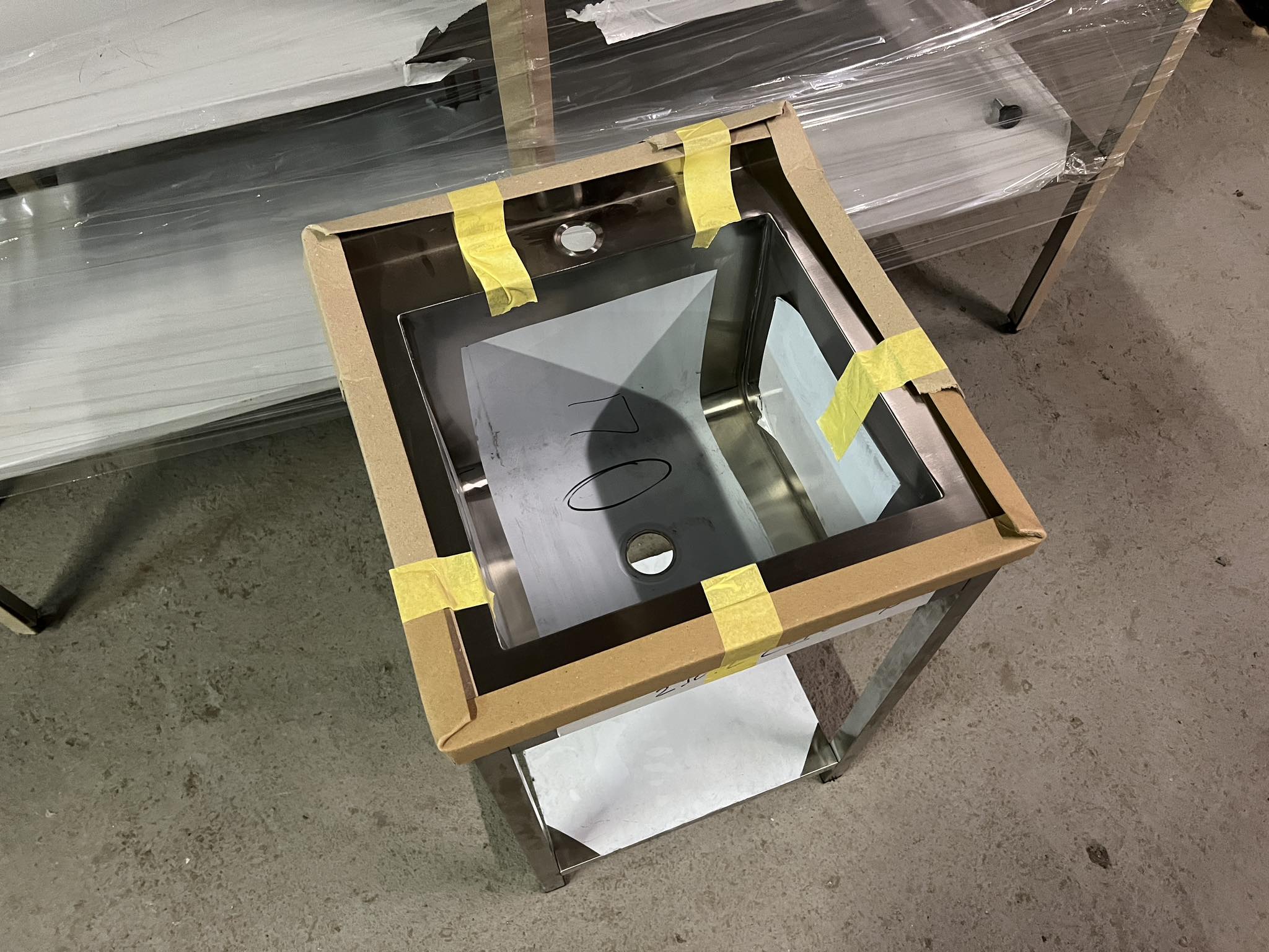 Nerezový dřez svařovaný 50x50x85cm, (dřez 38x35x30cm)