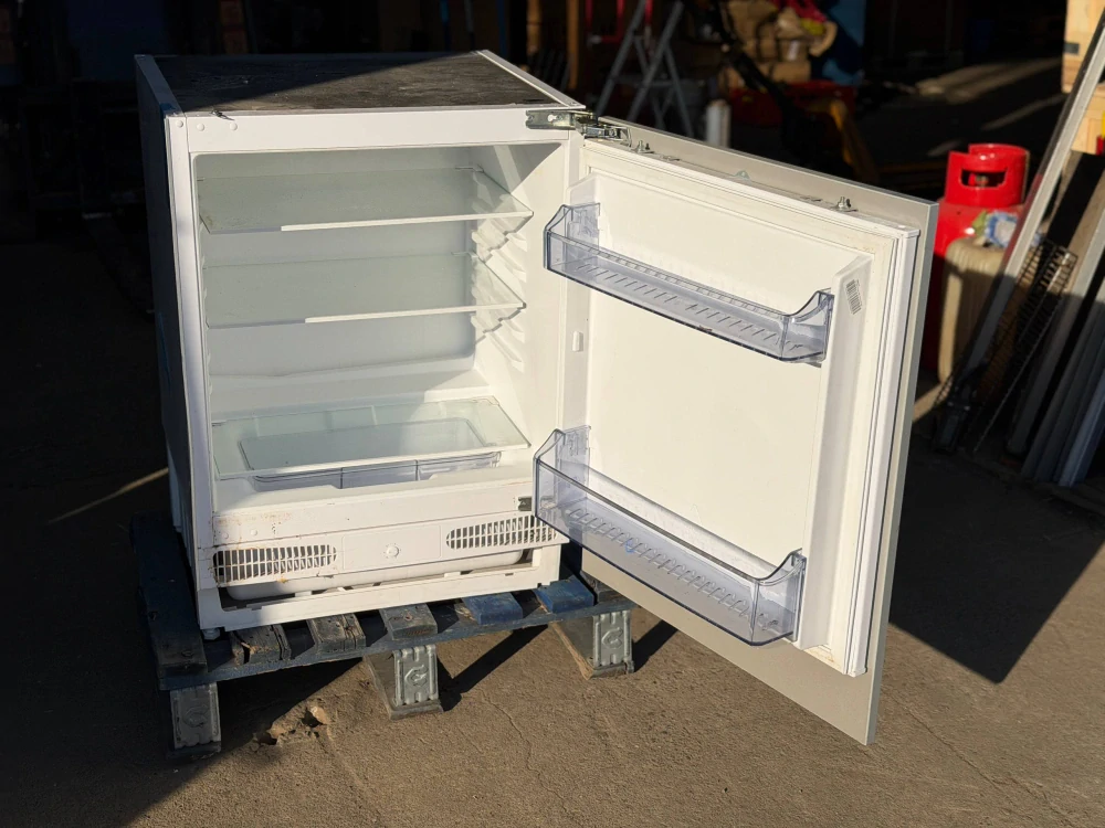 Podpultová lednice 60x56x81cm