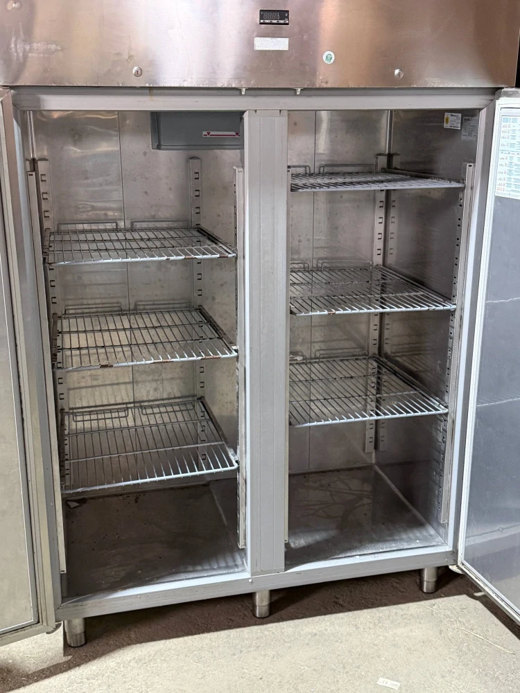 Nerezová lednice dvoudveřová 140x79x202cm