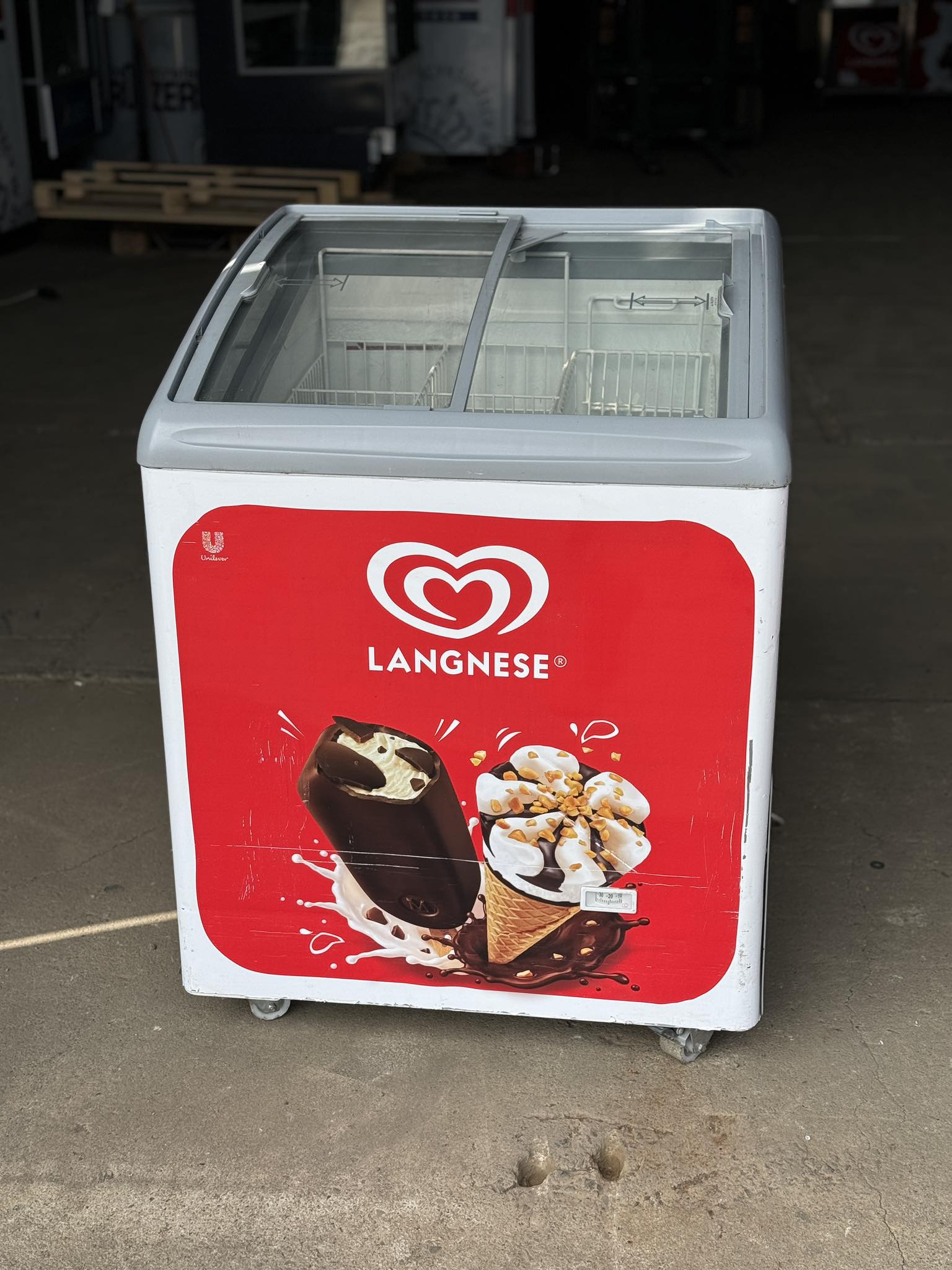 Mrazák na nanuky 68x65x88cm