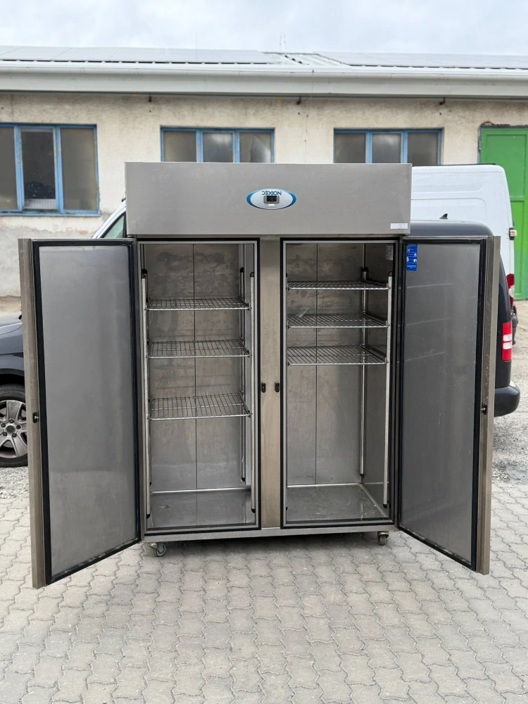 Nerezová lednice dvoudveřová