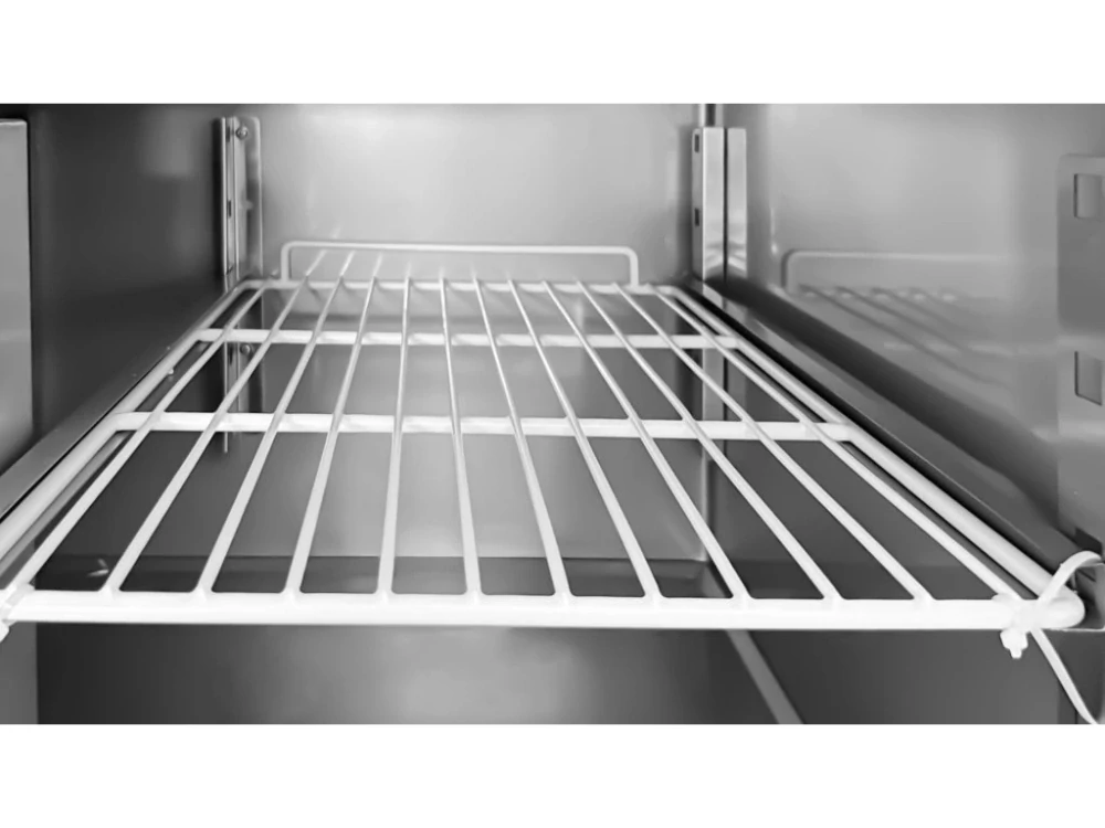 Nerezová saladeta 240 l se 2 dvířky GN 1/1 – gastro chladicí stůl 900 × 700 mm