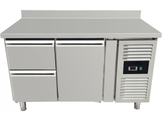 Chladicí stůl se zadním lemem, 1 dvířky a 2 šuplíky vlevo