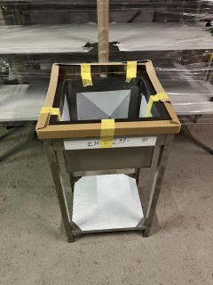 Nerezový dřez svařovaný 50x50x85cm, (dřez 38x35x30cm)