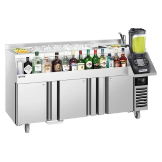 Koktejlová barová stanice s chlazením - 1600 mm - 235 L - 3 dveře & 230 V zásuvka